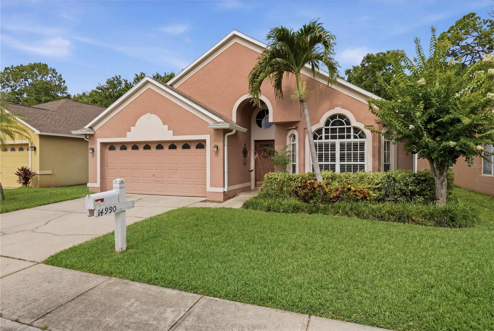 Single Family Residence in CLEARWATER, FL - Daniel Dourado
