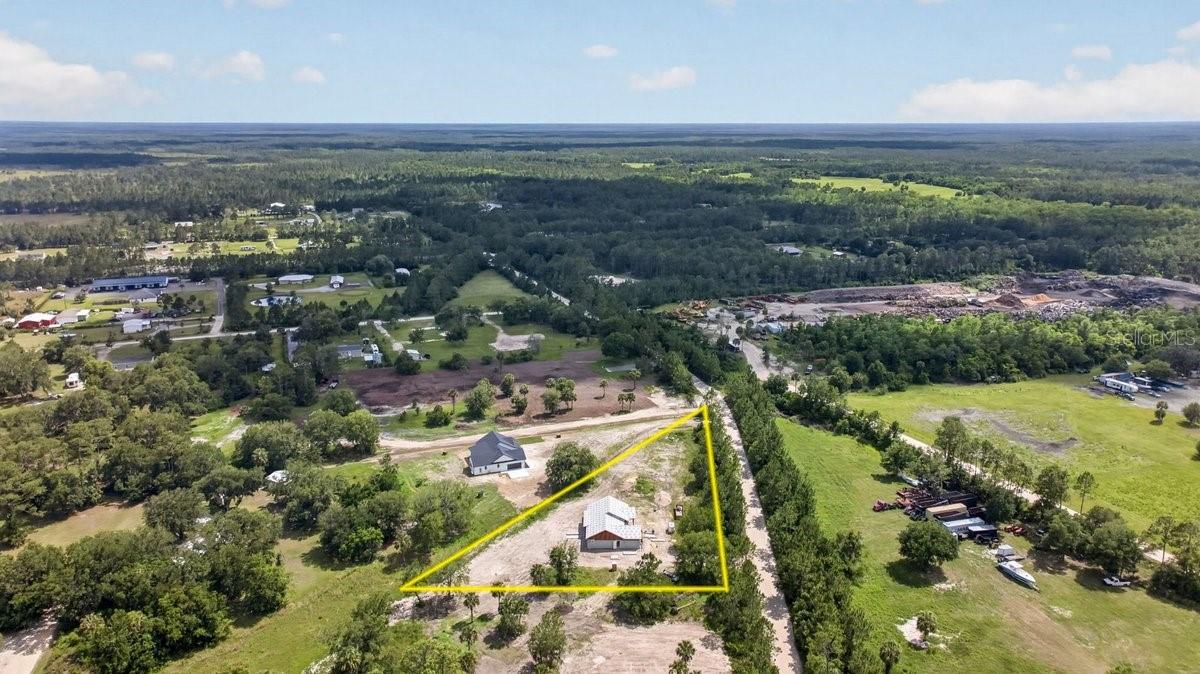 Single Family Residence in BUNNELL, FL - Daniel Dourado