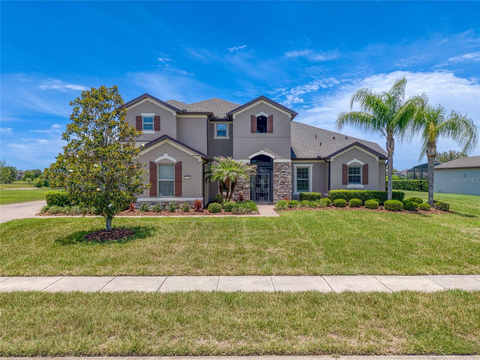 Single Family Residence in ORLANDO, FL - Daniel Dourado