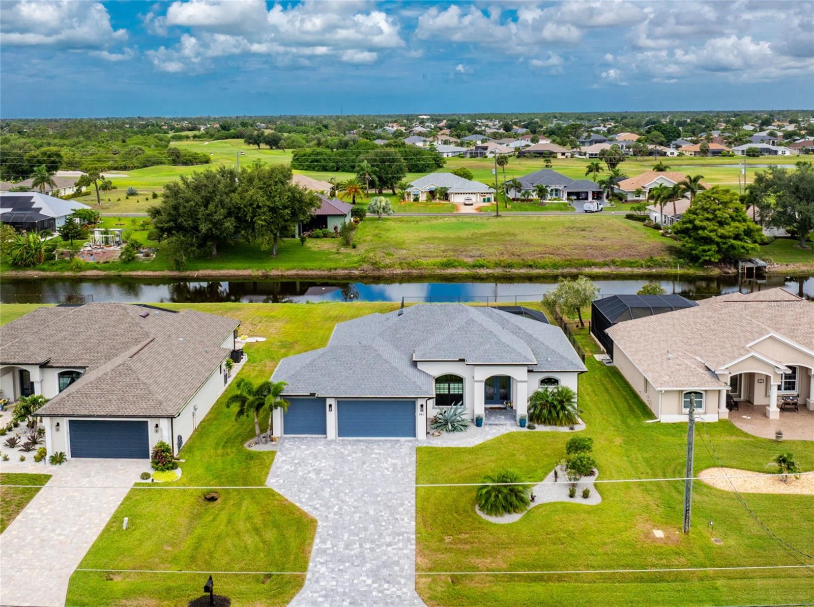 Single Family Residence em ROTONDA WEST, FL - Daniel Dourado