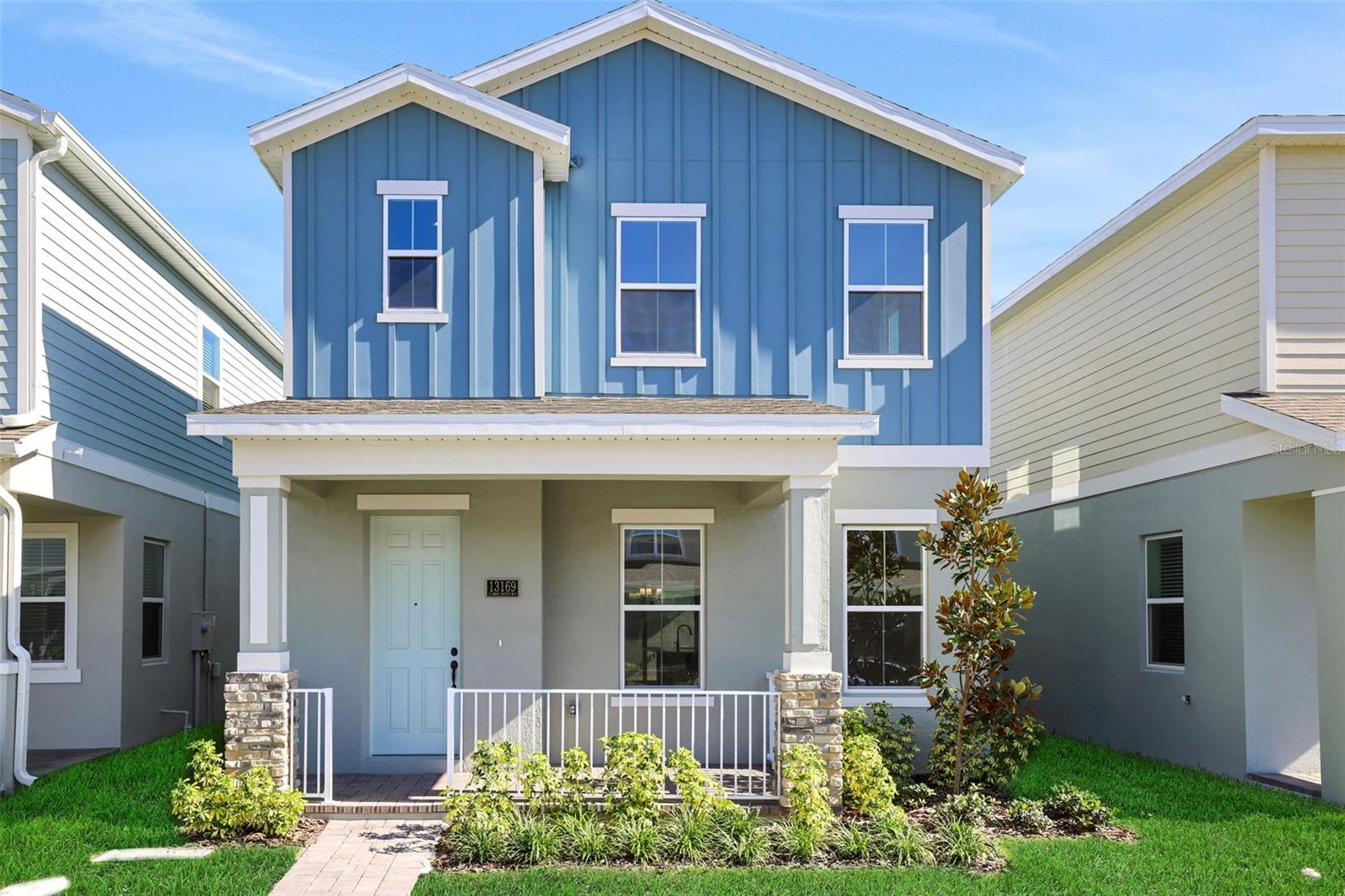 Single Family Residence in WINTER GARDEN, FL - Daniel Dourado