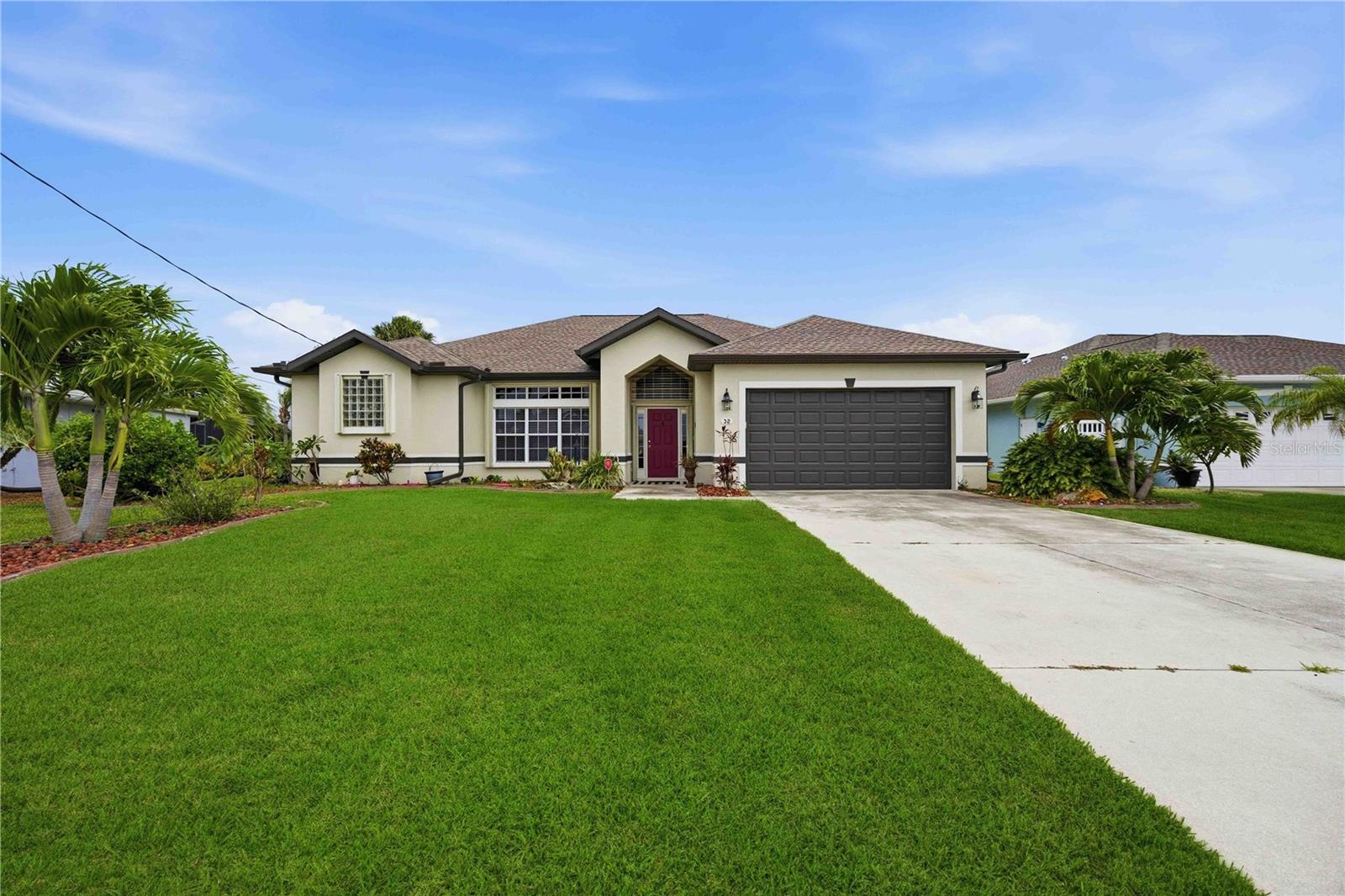 Single Family Residence em ROTONDA WEST, FL - Daniel Dourado