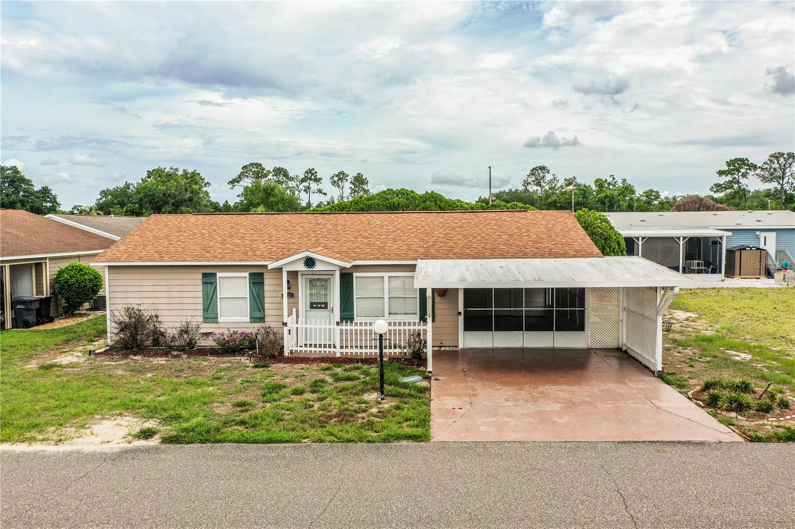 Single Family Residence in LAKE WALES, FL - Daniel Dourado