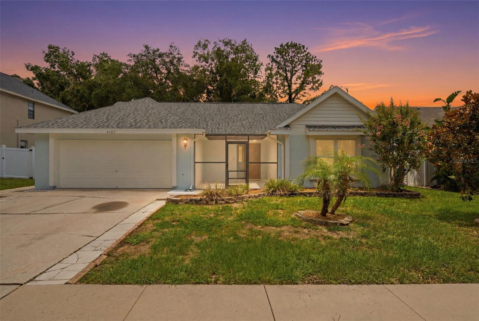 Single Family Residence in SEFFNER, FL - Daniel Dourado