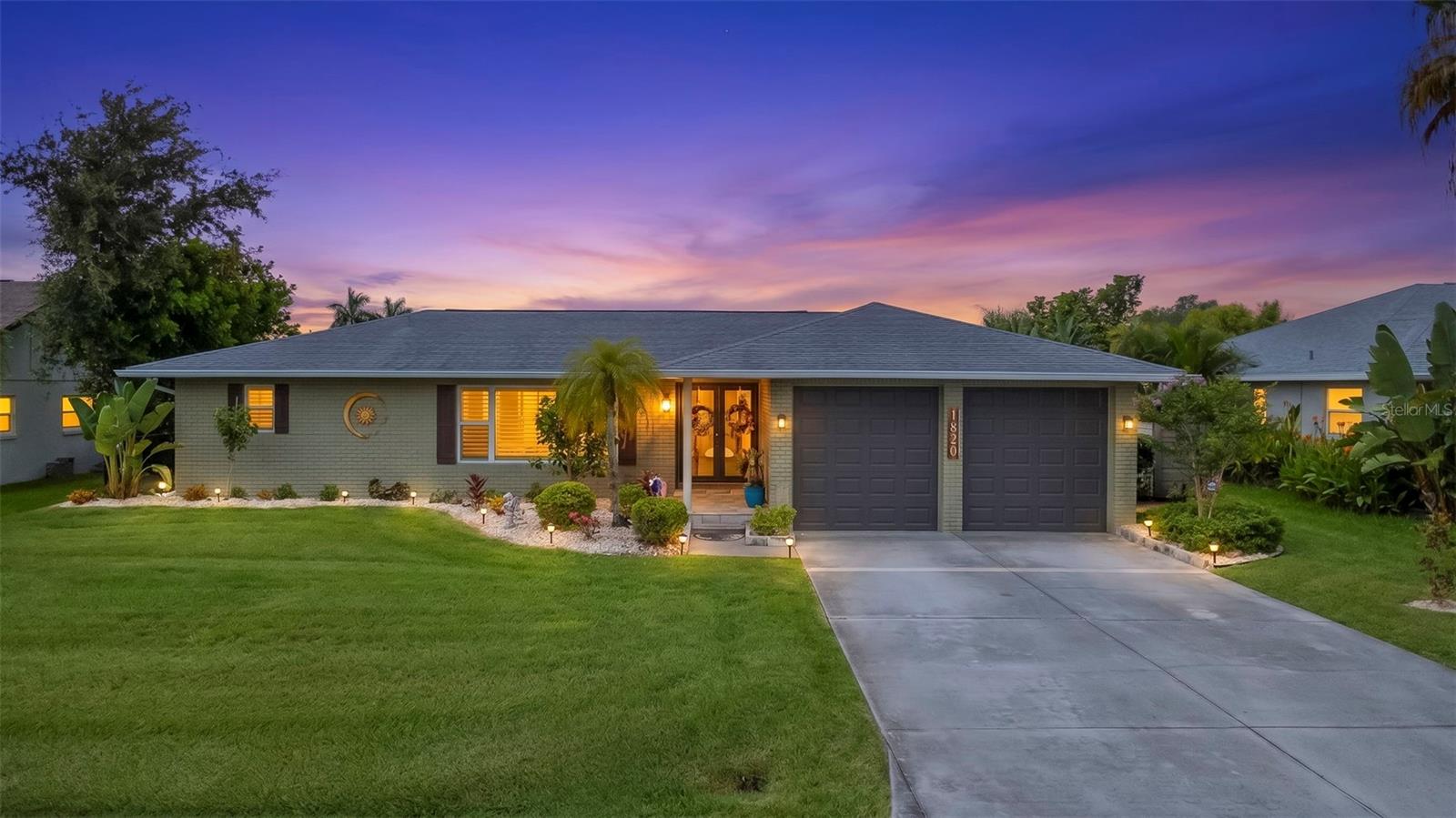 Single Family Residence in CAPE CORAL, FL - Daniel Dourado