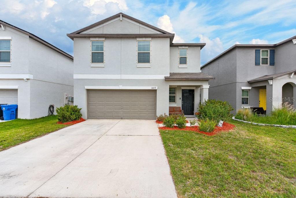 Single Family Residence in WIMAUMA, FL - Daniel Dourado