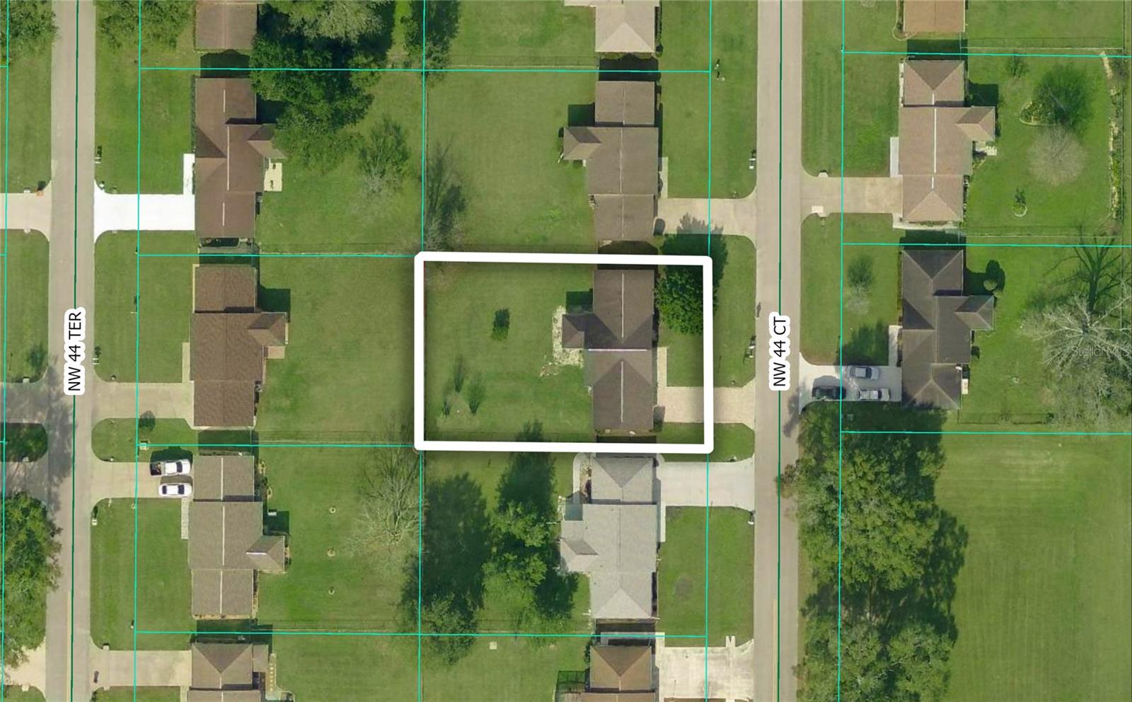 Single Family Residence in OCALA, FL - Daniel Dourado