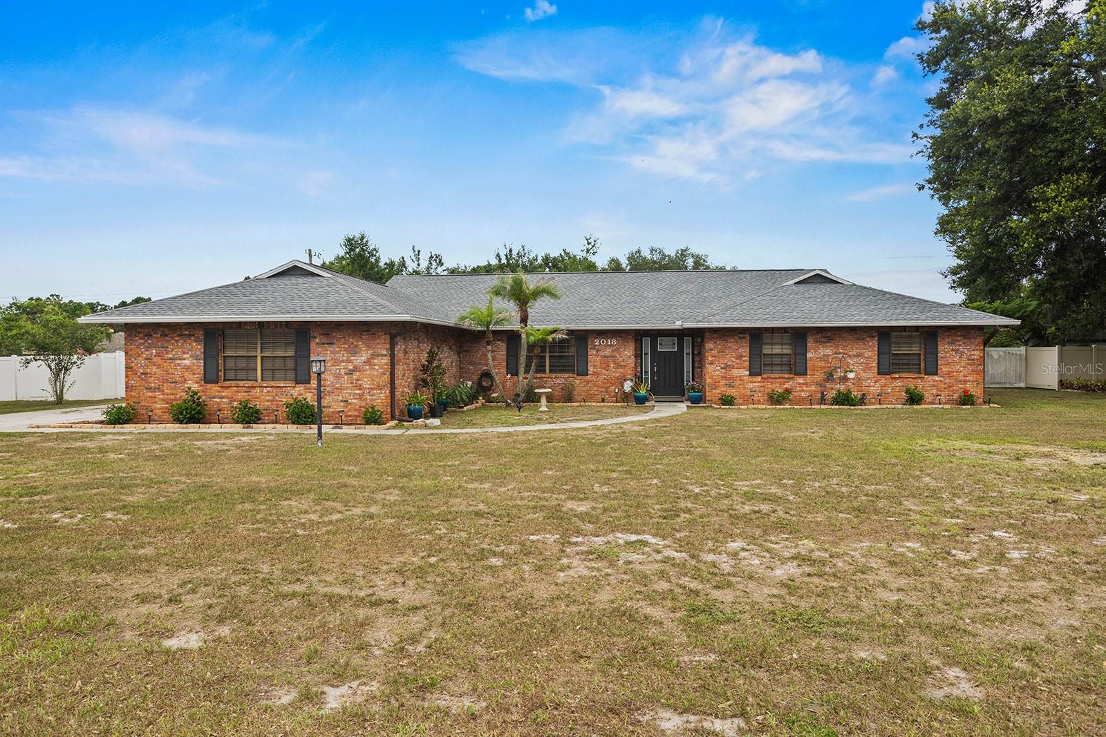 Single Family Residence in LAKELAND, FL - Daniel Dourado