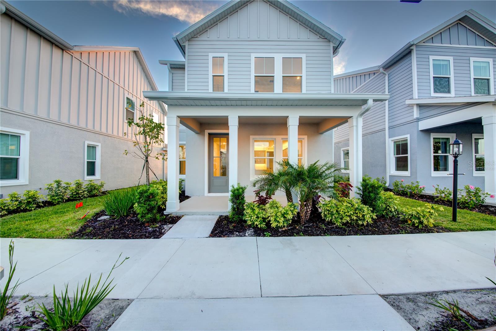 Single Family Residence in LAKEWOOD RANCH, FL - Daniel Dourado