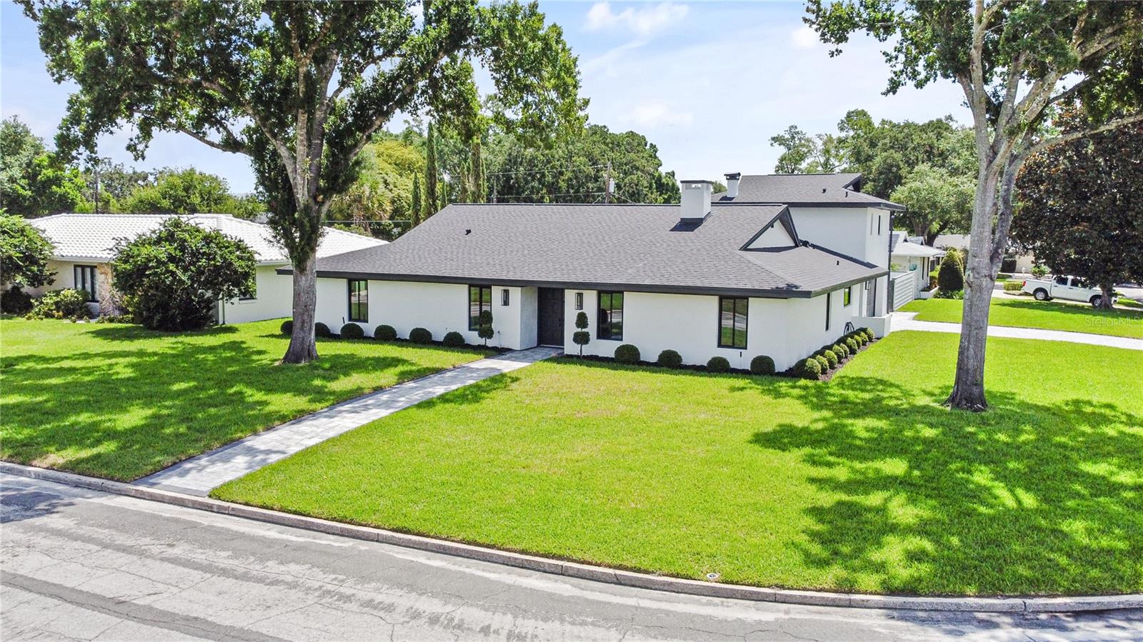 Single Family Residence in MAITLAND, FL - Daniel Dourado