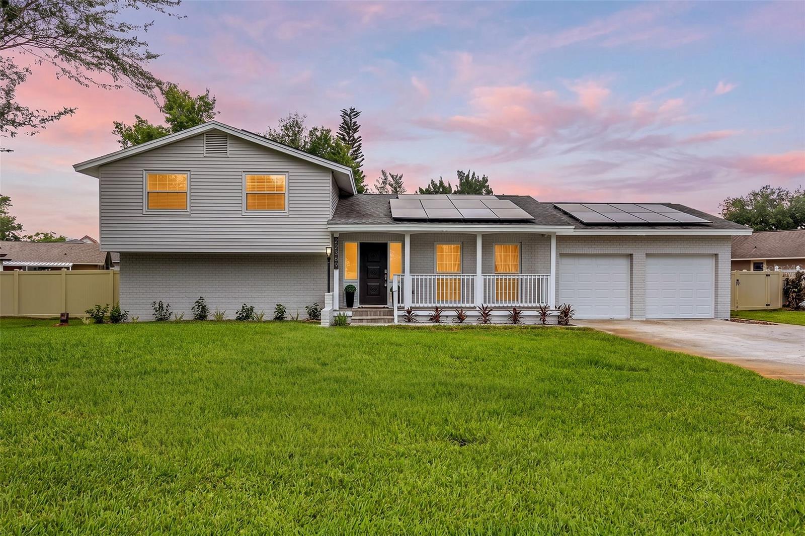 Single Family Residence em LAND O LAKES, FL - Daniel Dourado