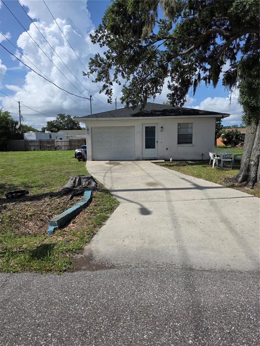 Single Family Residence em PALMETTO, FL - Daniel Dourado