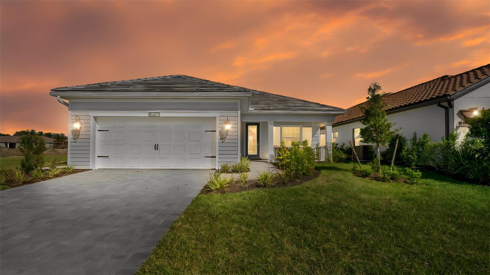 Single Family Residence em FORT MYERS, FL - Daniel Dourado