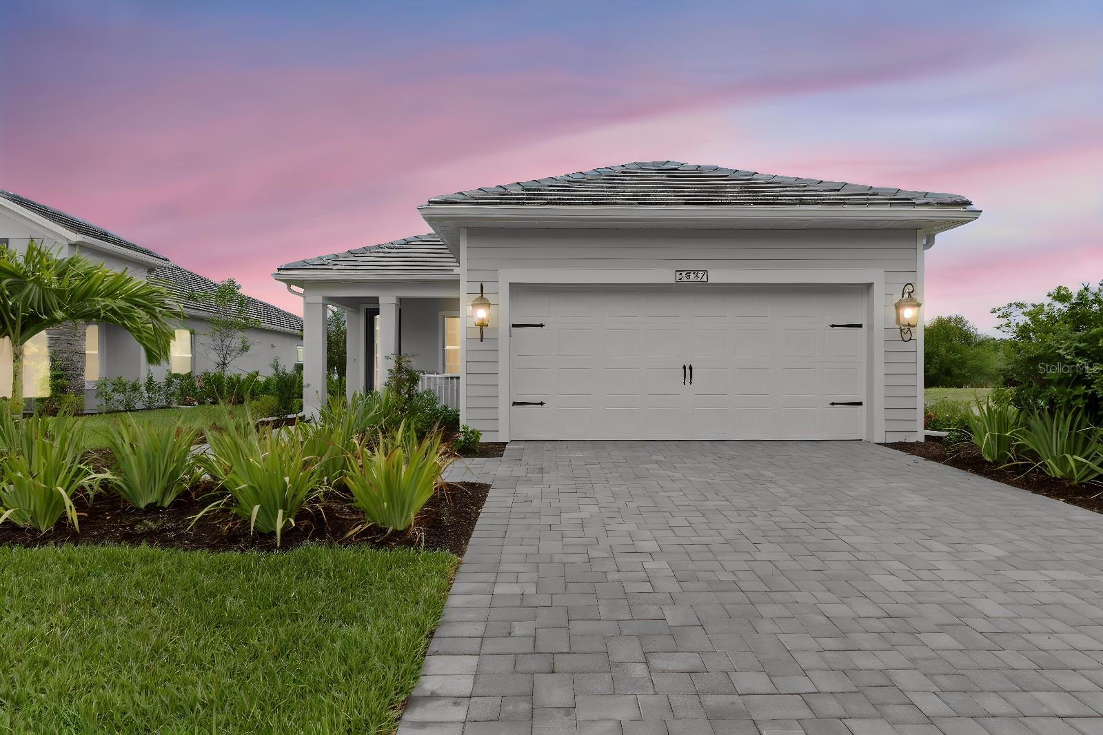 Single Family Residence em FORT MYERS, FL - Daniel Dourado