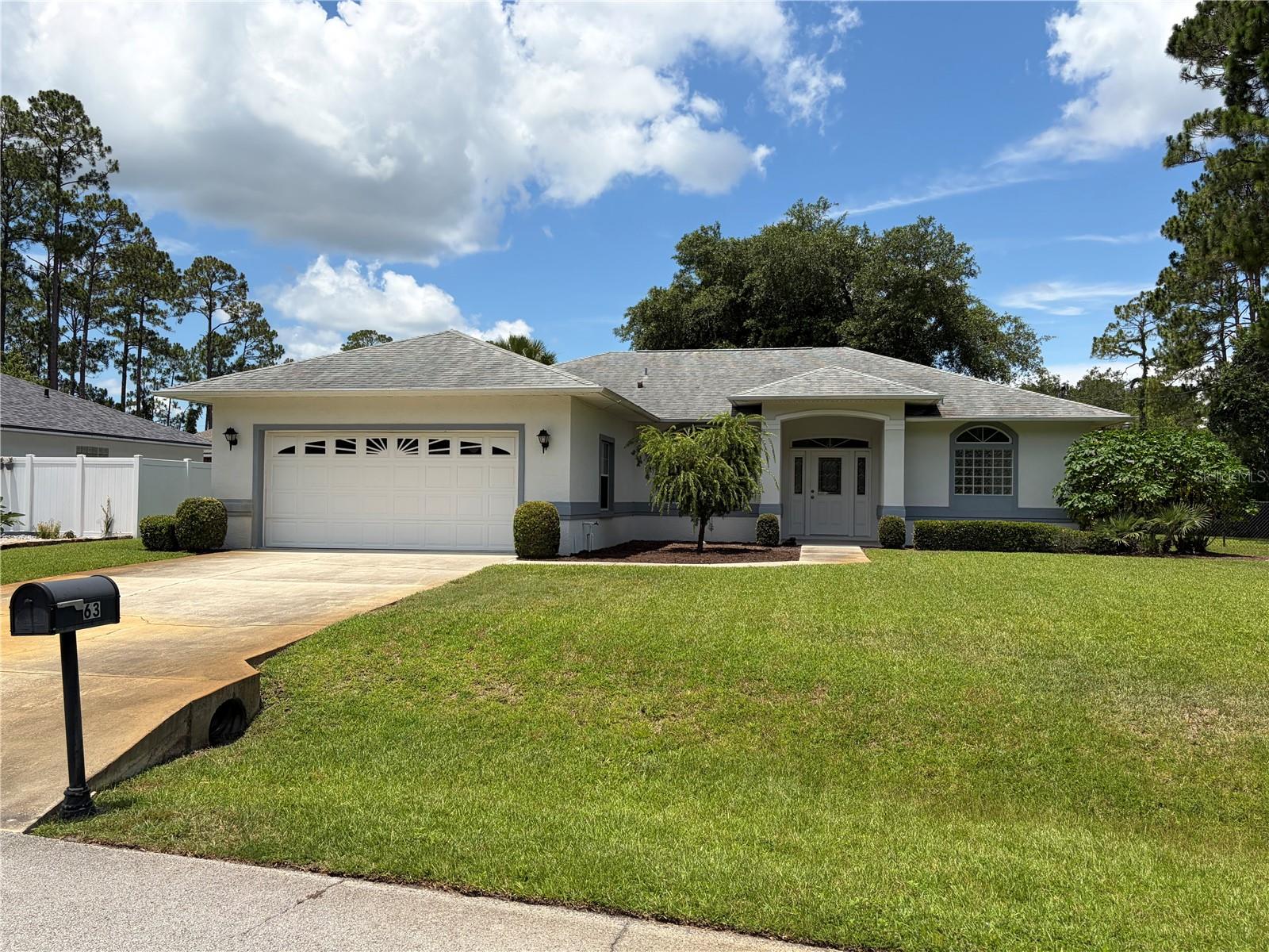 Single Family Residence in PALM COAST, FL - Daniel Dourado