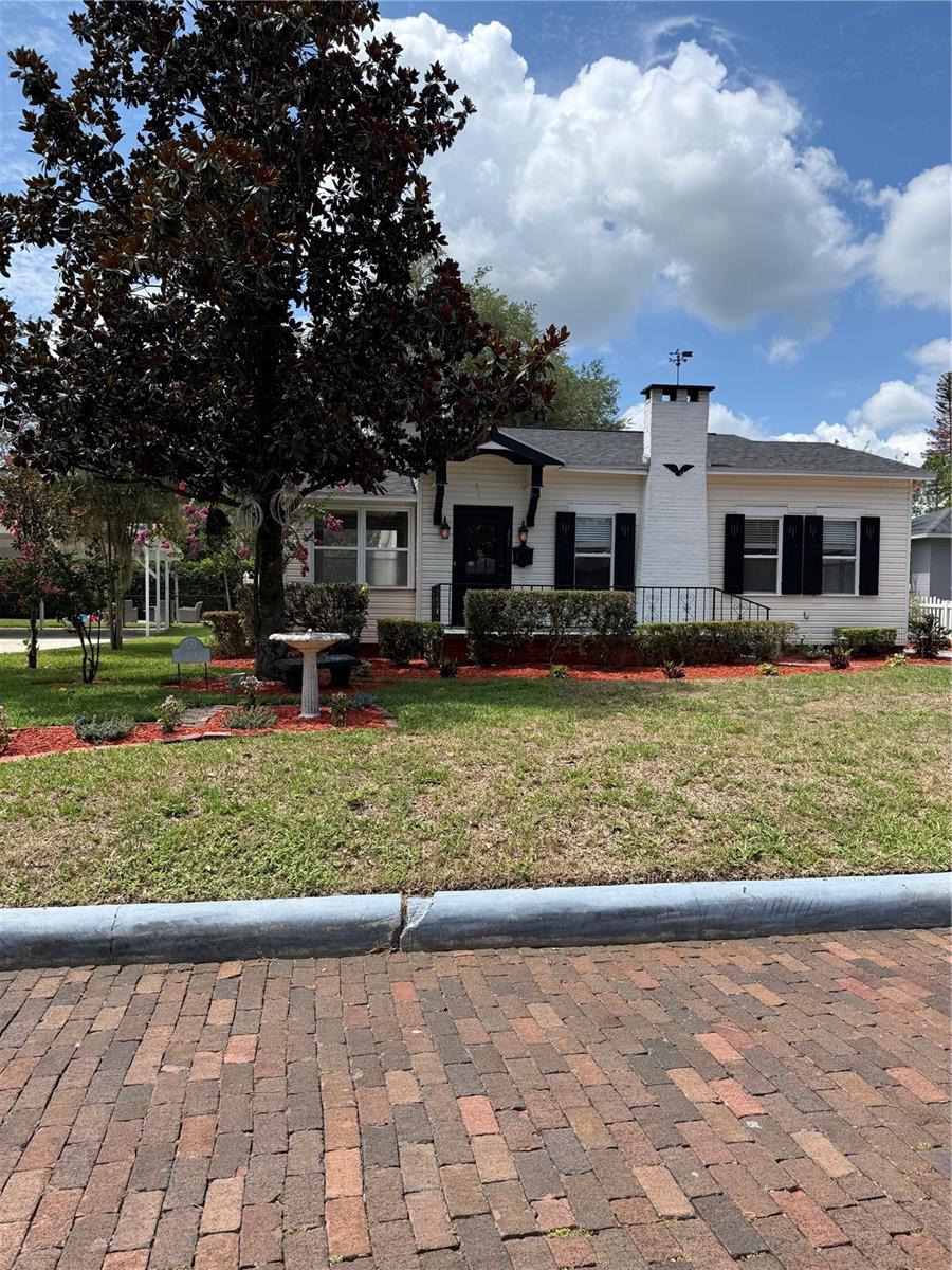 Single Family Residence in LAKELAND, FL - Daniel Dourado