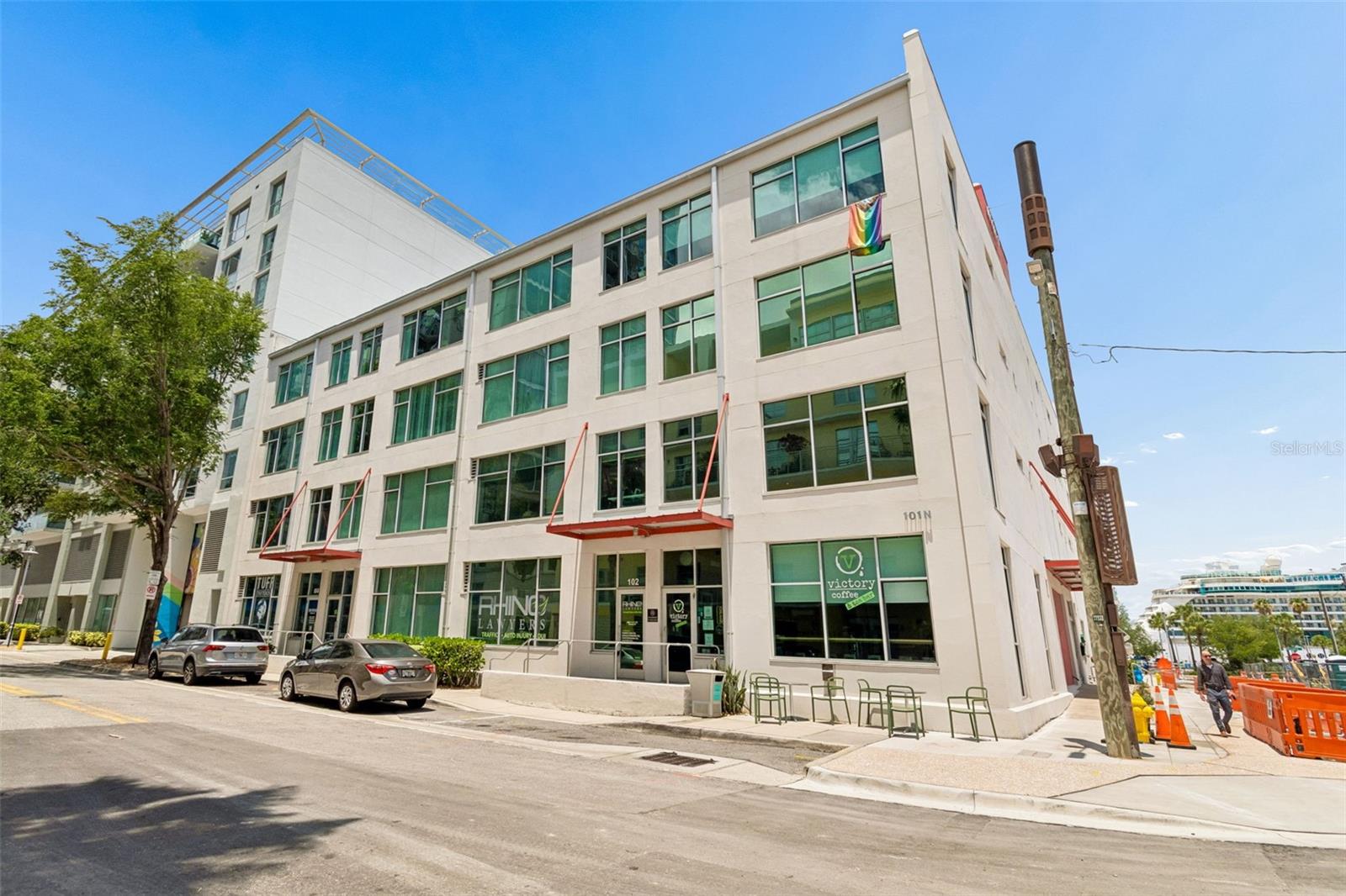 Condominium in TAMPA, FL - Daniel Dourado