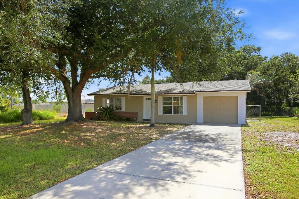 Single Family Residence em PUNTA GORDA, FL - Daniel Dourado