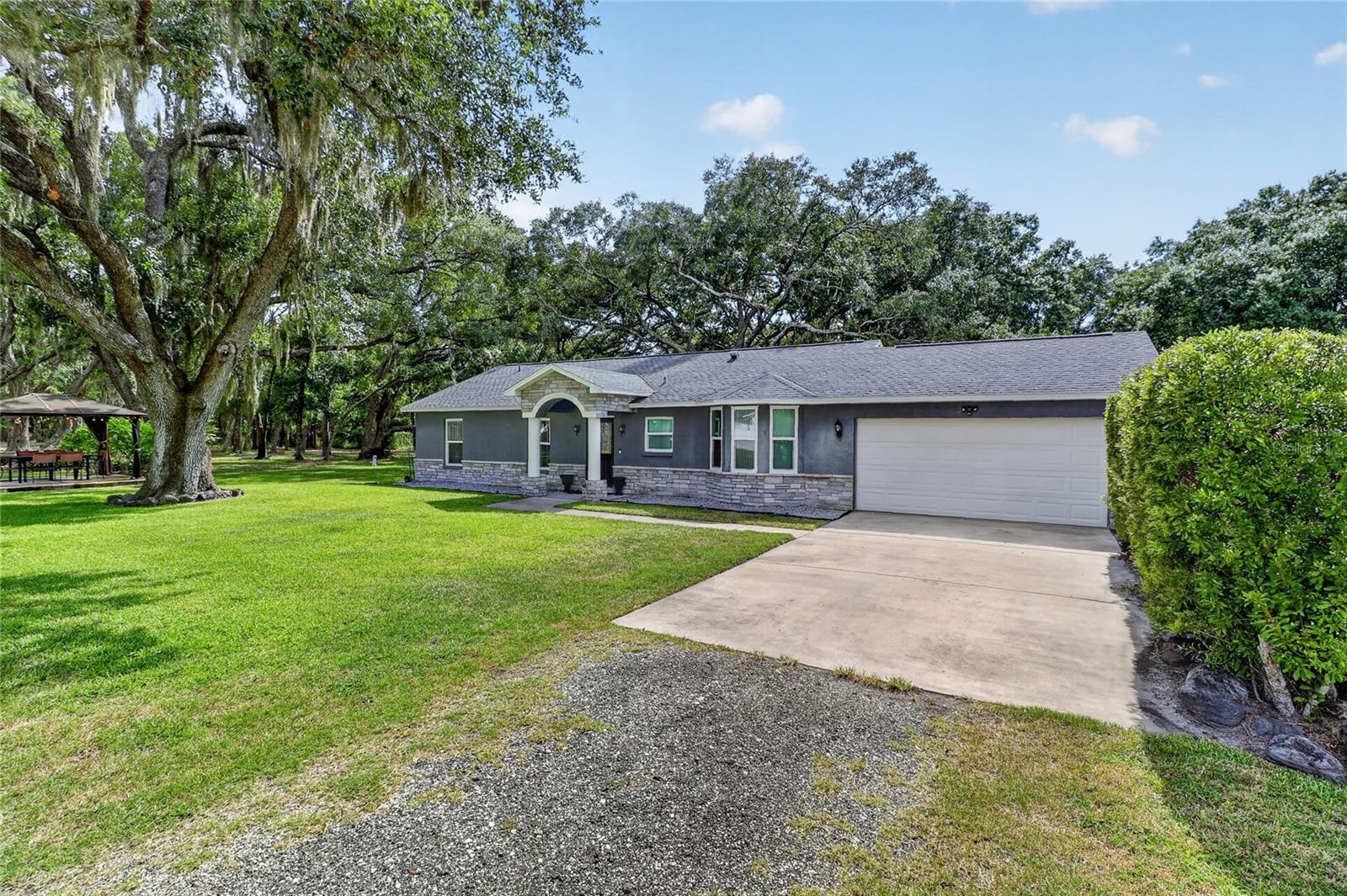 Single Family Residence in ODESSA, FL - Daniel Dourado
