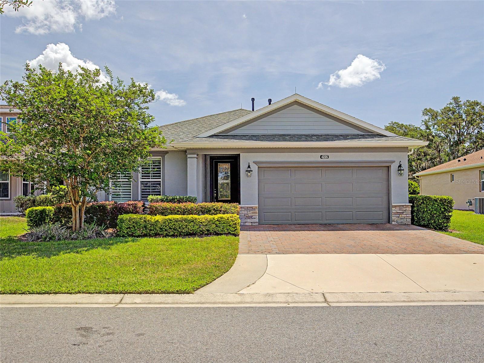 Single Family Residence in OCALA, FL - Daniel Dourado