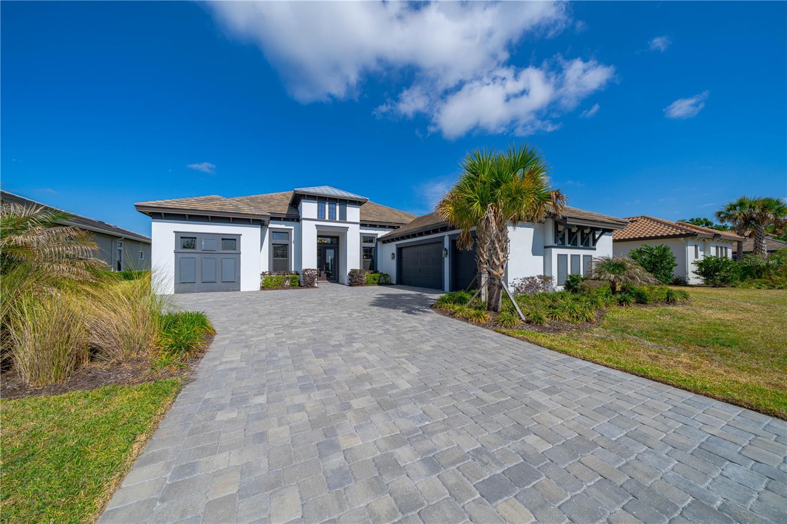 Single Family Residence em WESLEY CHAPEL, FL - Daniel Dourado