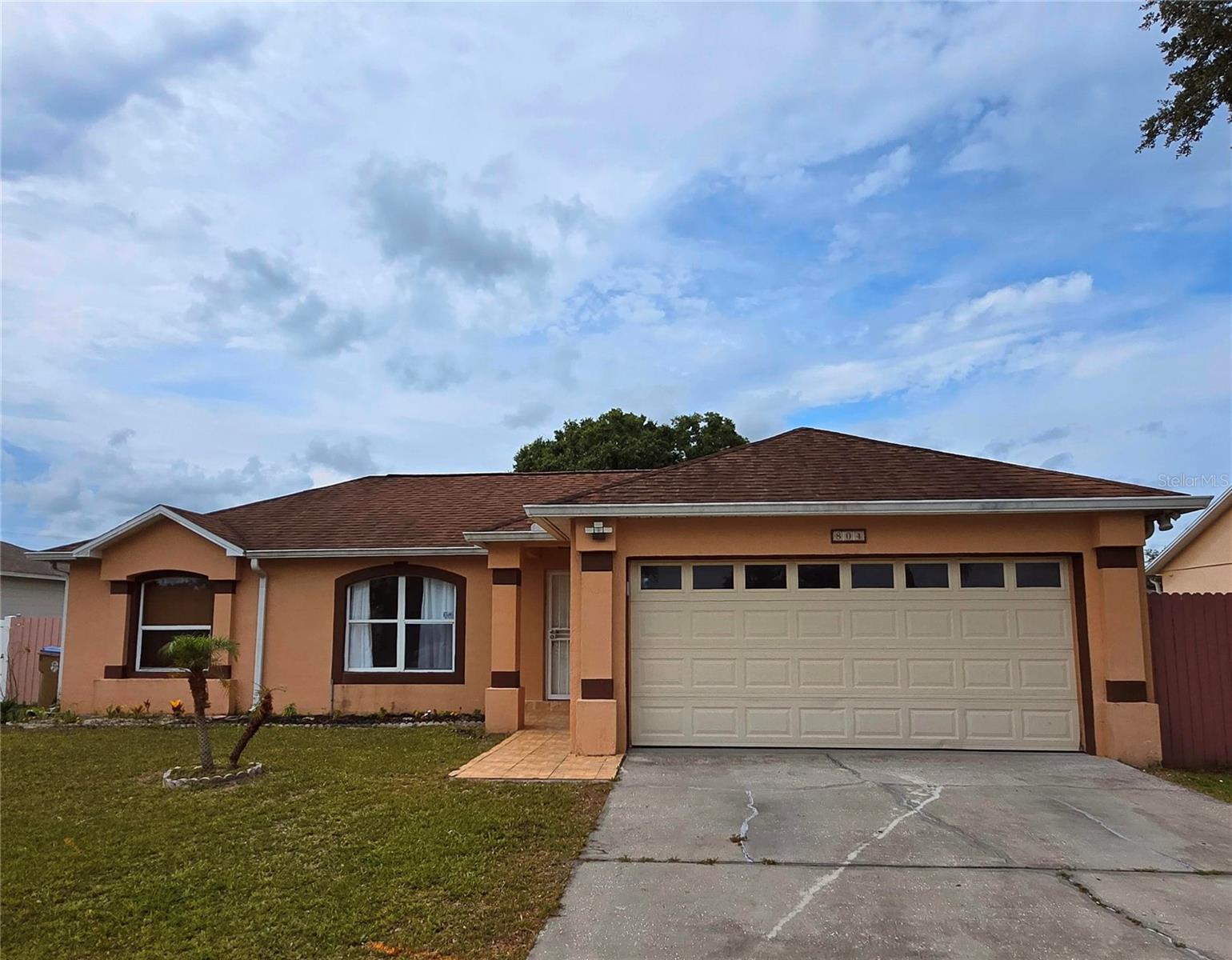 Single Family Residence in KISSIMMEE, FL - Daniel Dourado