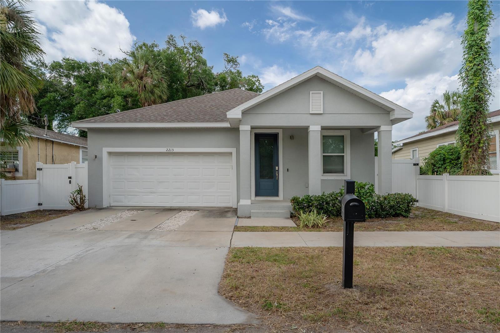 Single Family Residence in TAMPA, FL - Daniel Dourado