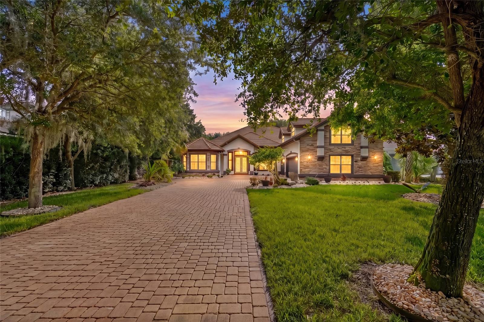 Single Family Residence in PALM COAST, FL - Daniel Dourado