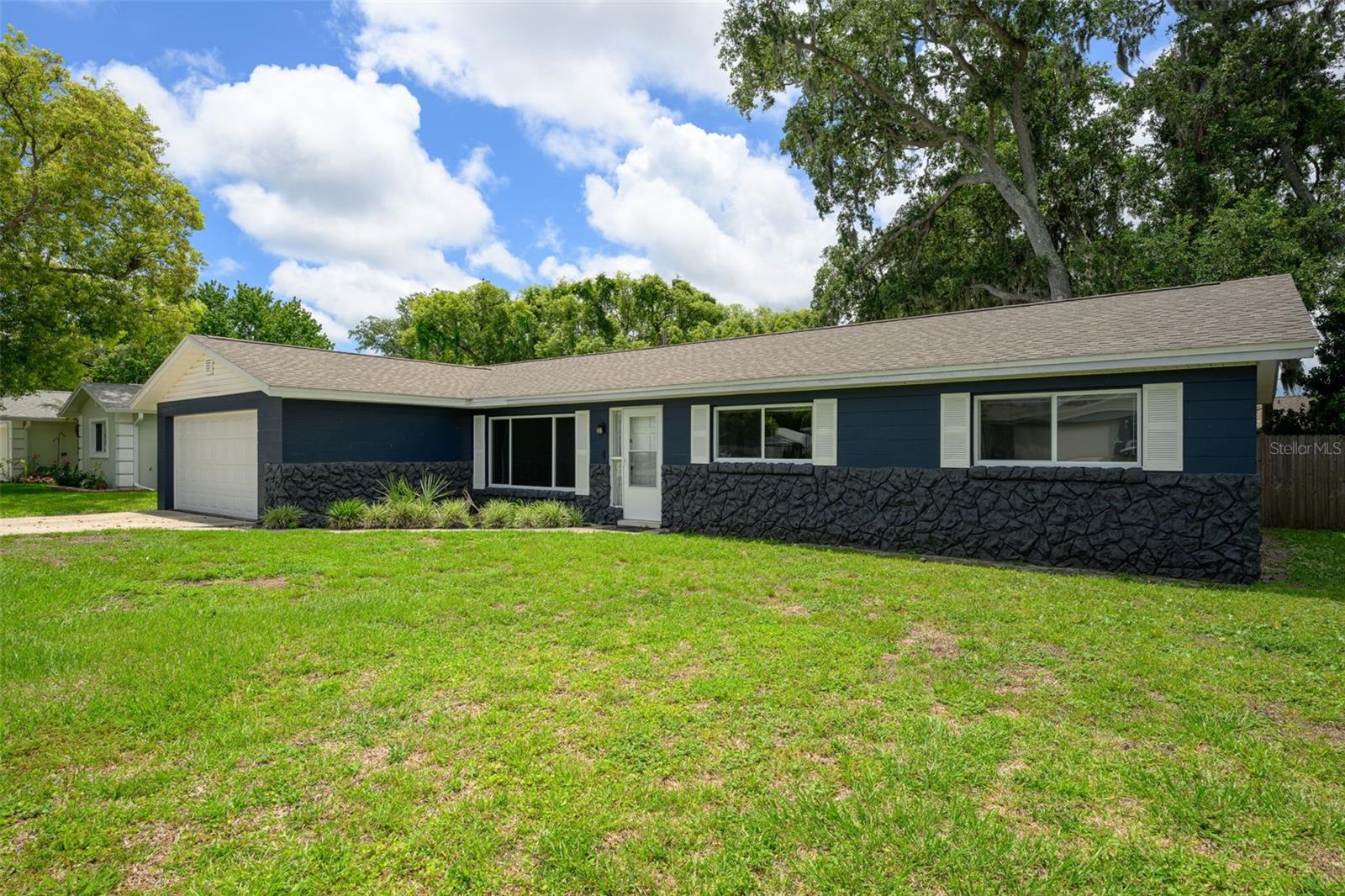 Single Family Residence in PORT ORANGE, FL - Daniel Dourado