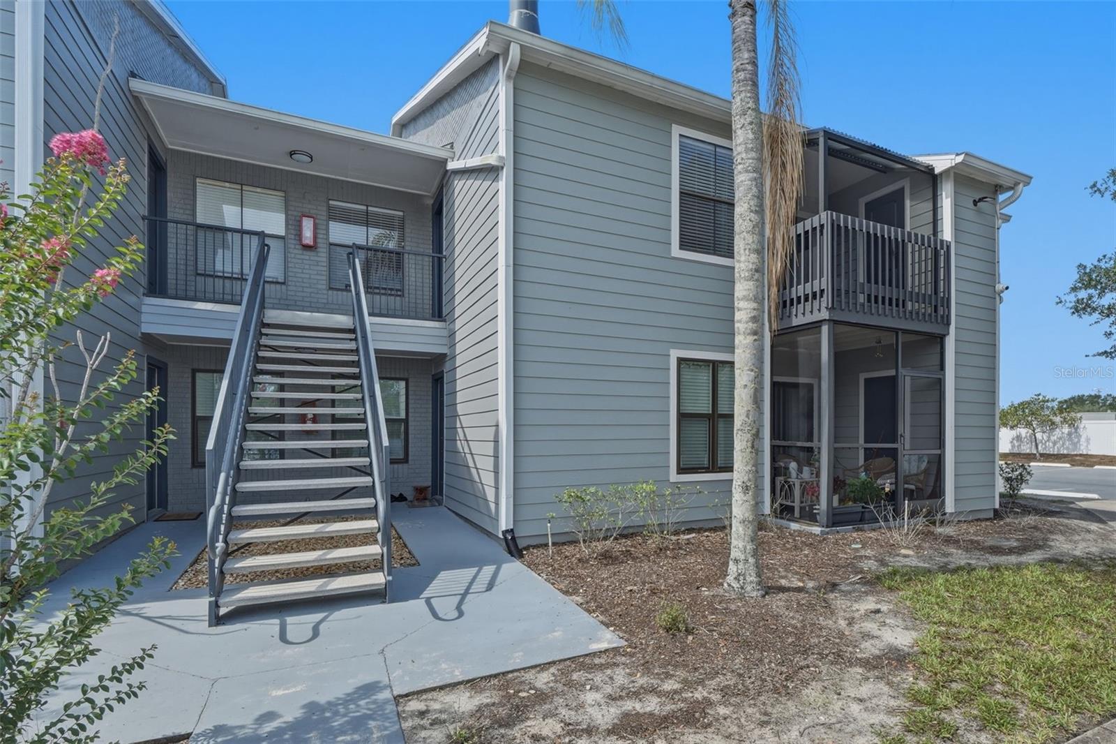 Condominium in CASSELBERRY, FL - Daniel Dourado