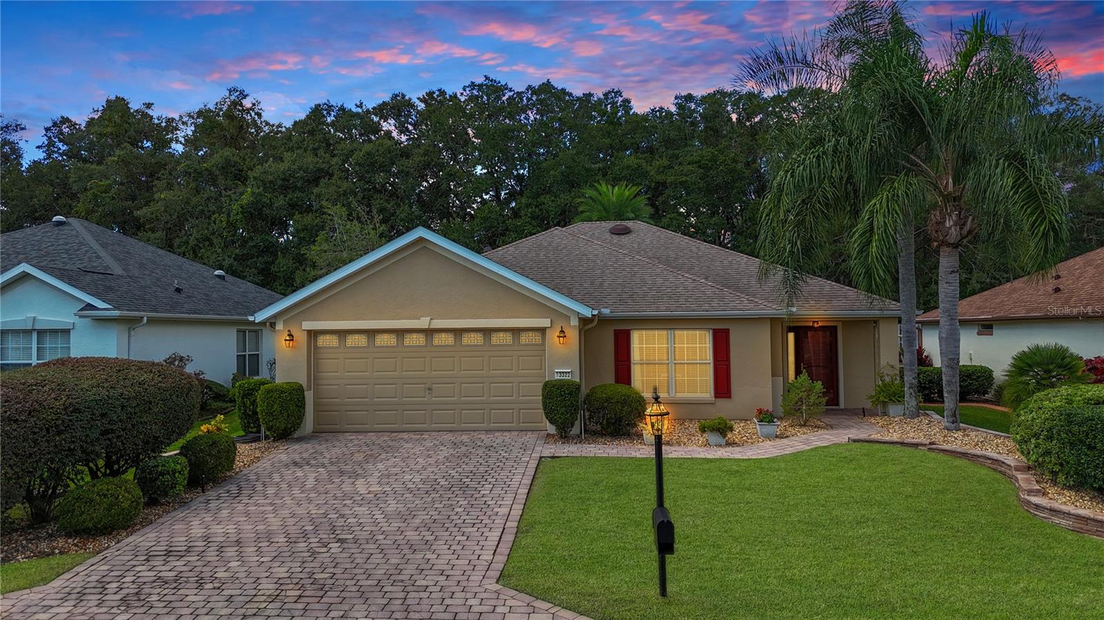 Single Family Residence in SUMMERFIELD, FL - Daniel Dourado