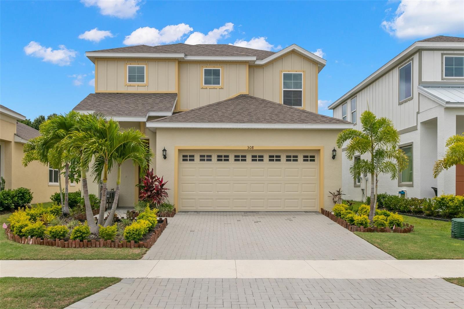 Single Family Residence in APOLLO BEACH, FL - Daniel Dourado