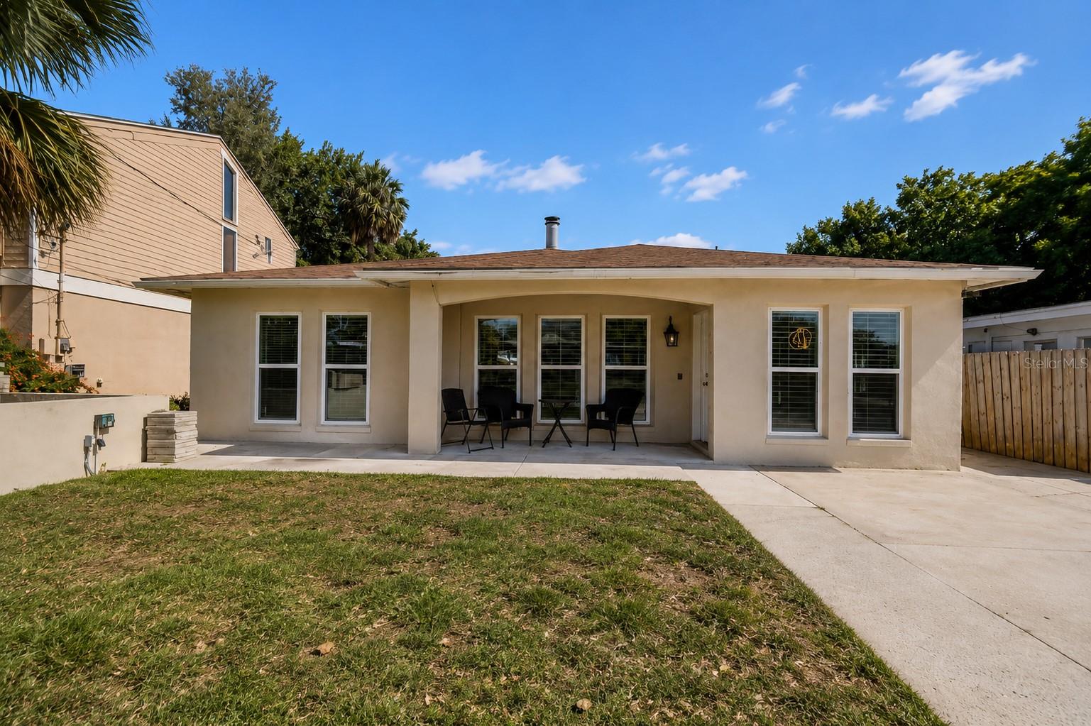 Single Family Residence in TAMPA, FL - Daniel Dourado