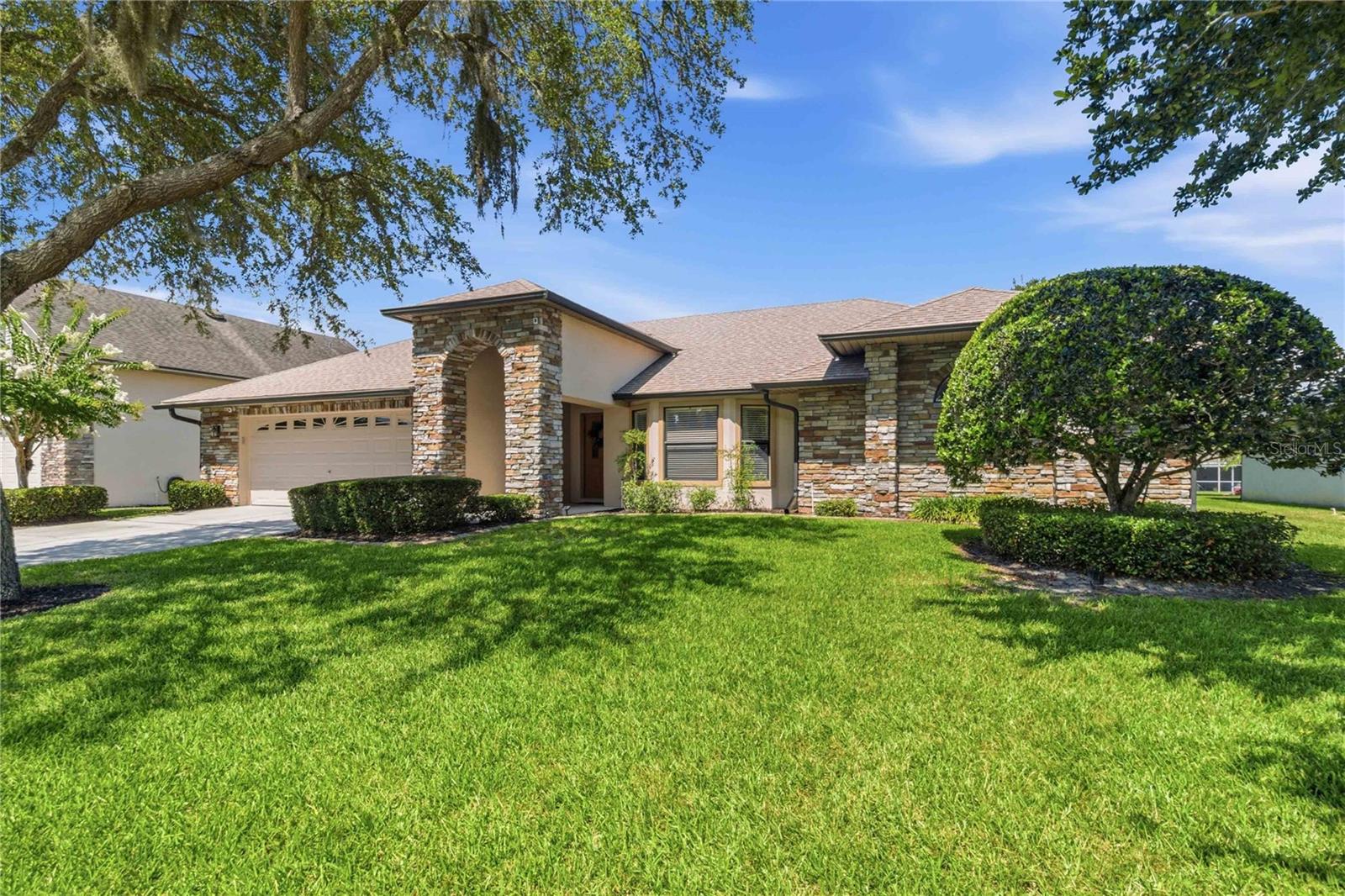 Single Family Residence in ST CLOUD, FL - Daniel Dourado