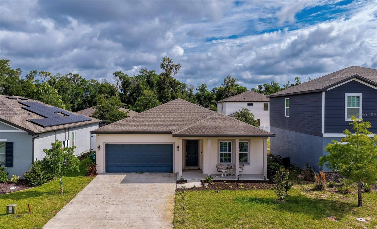 Single Family Residence in DELAND, FL - Daniel Dourado
