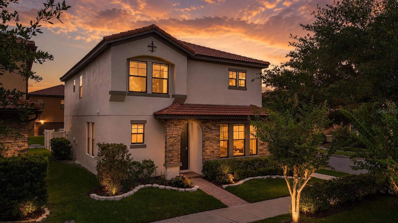 Single Family Residence in OCOEE, FL - Daniel Dourado