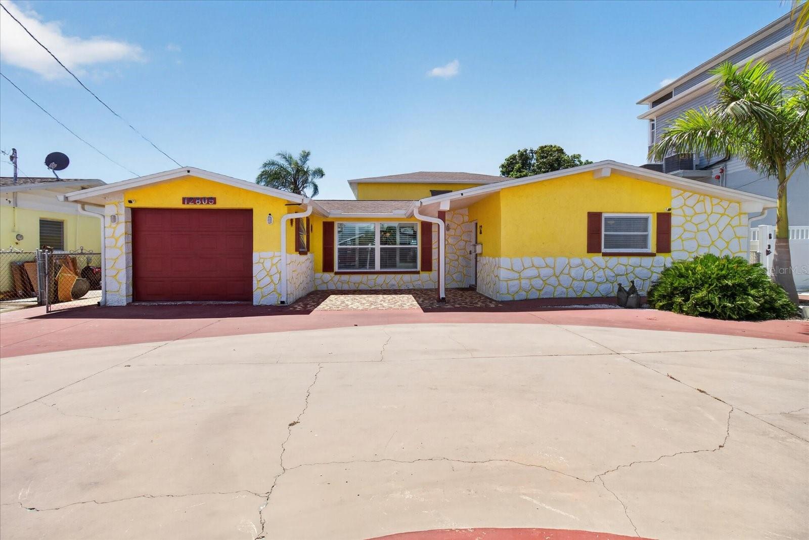 Single Family Residence em HUDSON, FL - Daniel Dourado