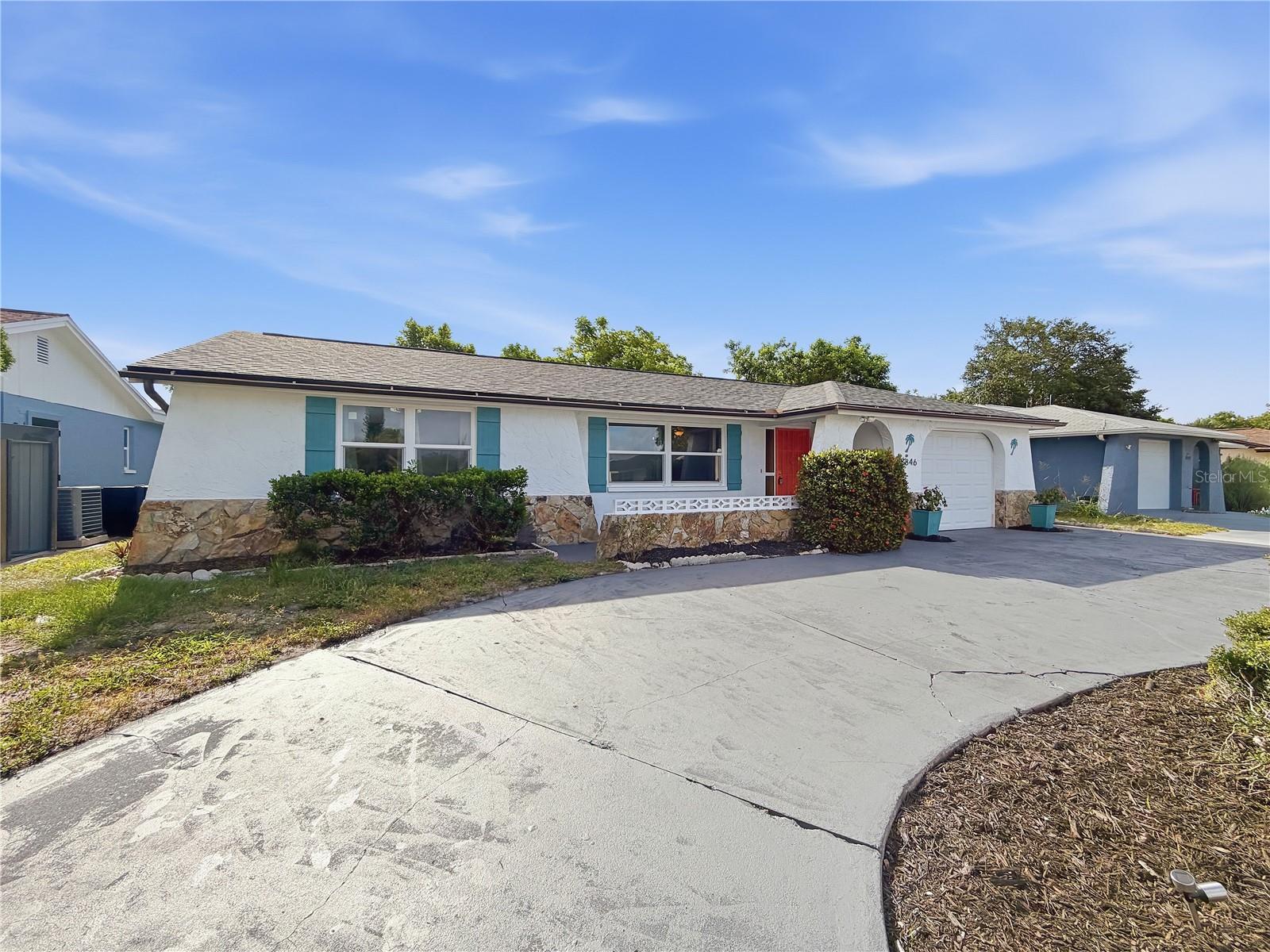 Single Family Residence em PORT RICHEY, FL - Daniel Dourado