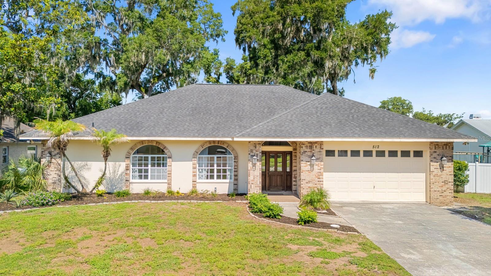 Single Family Residence in SEFFNER, FL - Daniel Dourado