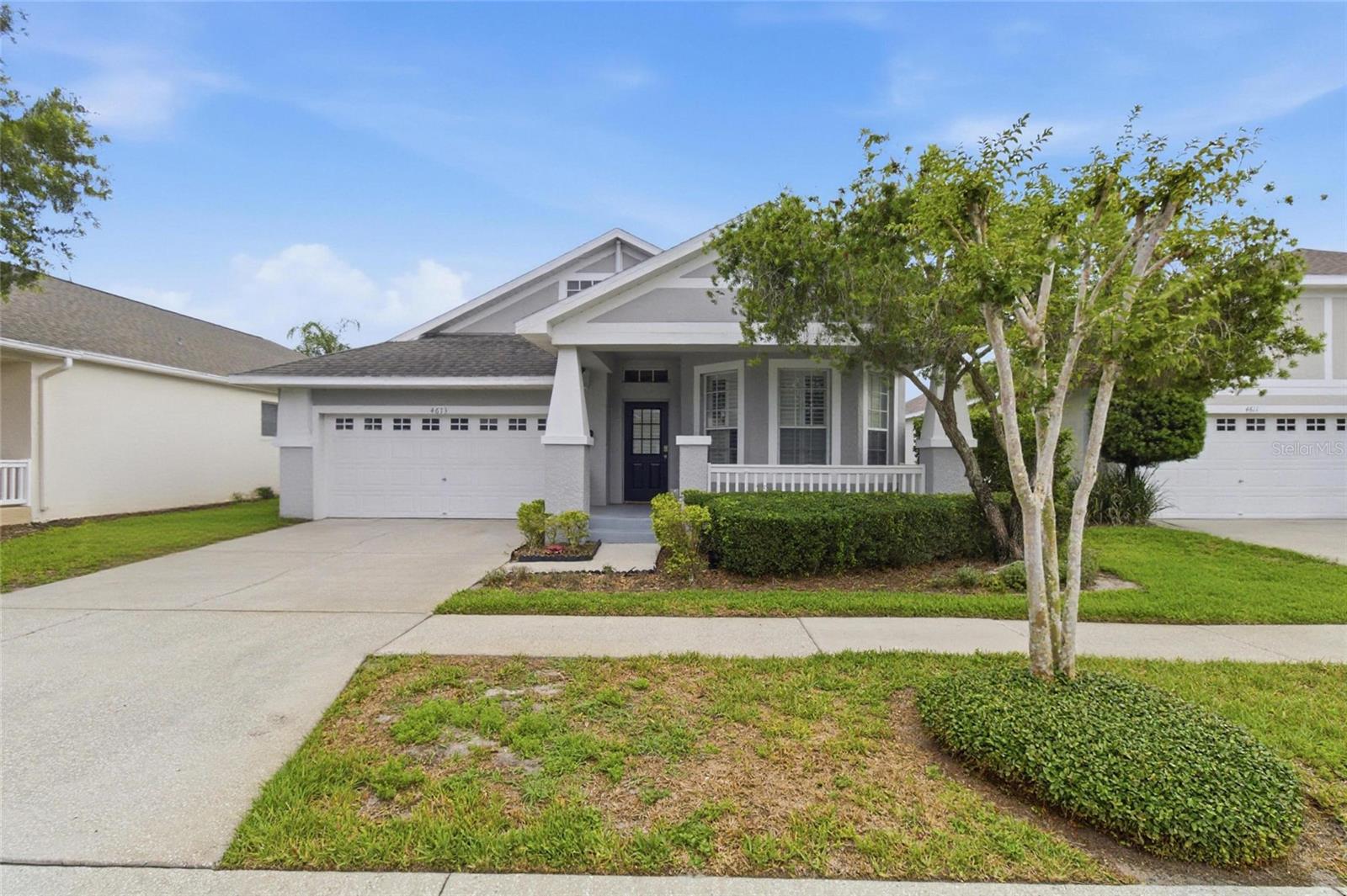 Single Family Residence in LUTZ, FL - Daniel Dourado