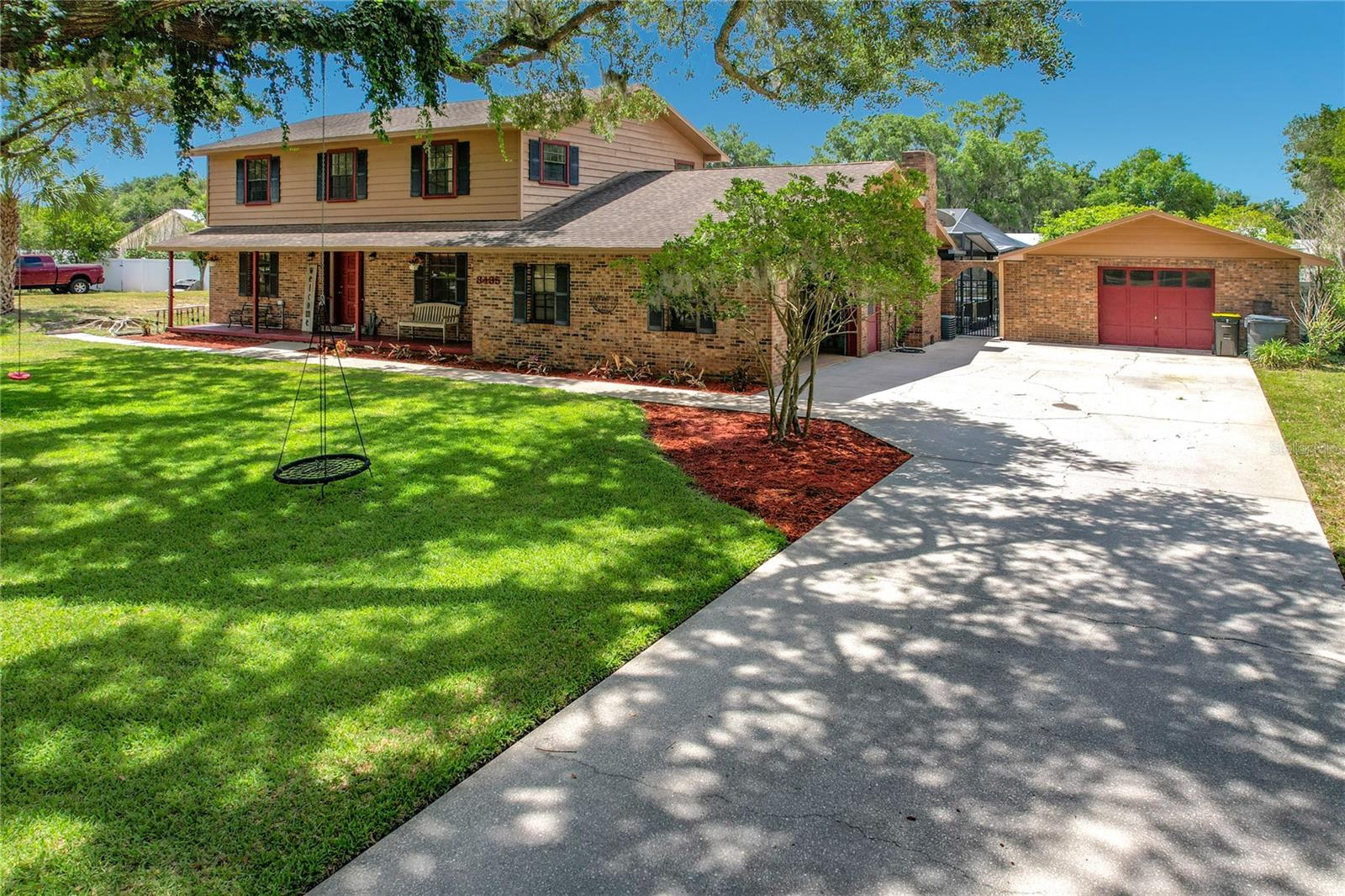 Single Family Residence in MULBERRY, FL - Daniel Dourado