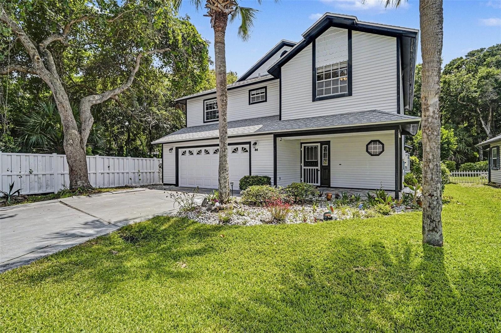 Single Family Residence in PALM COAST, FL - Daniel Dourado