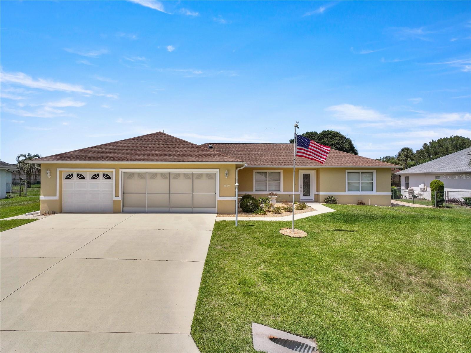 Single Family Residence em OCALA, FL - Daniel Dourado