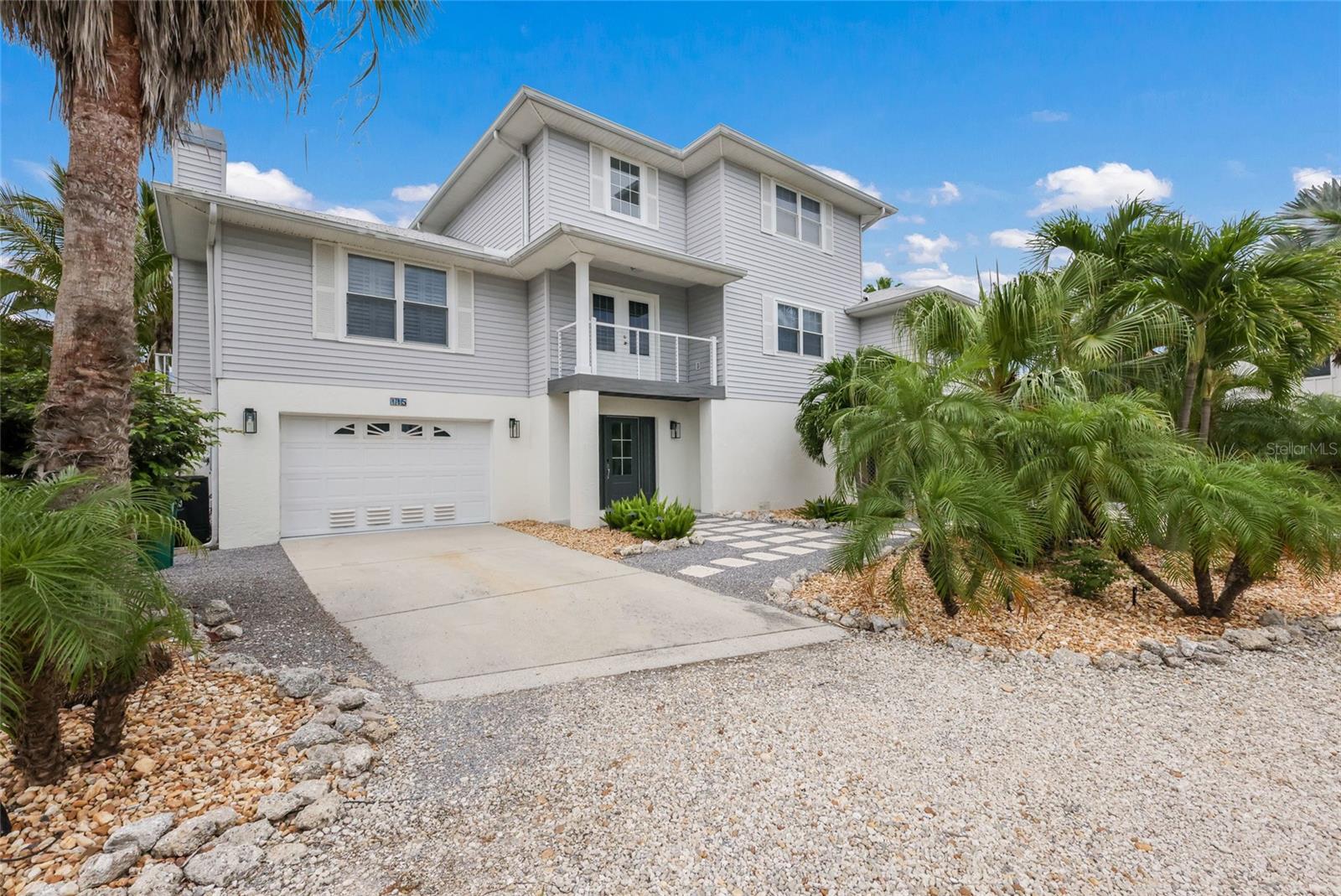 Single Family Residence in ANNA MARIA, FL - Daniel Dourado