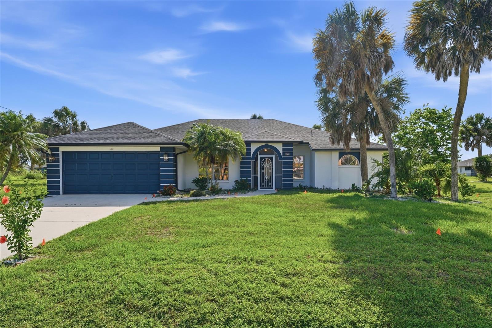 Single Family Residence em ROTONDA WEST, FL - Daniel Dourado