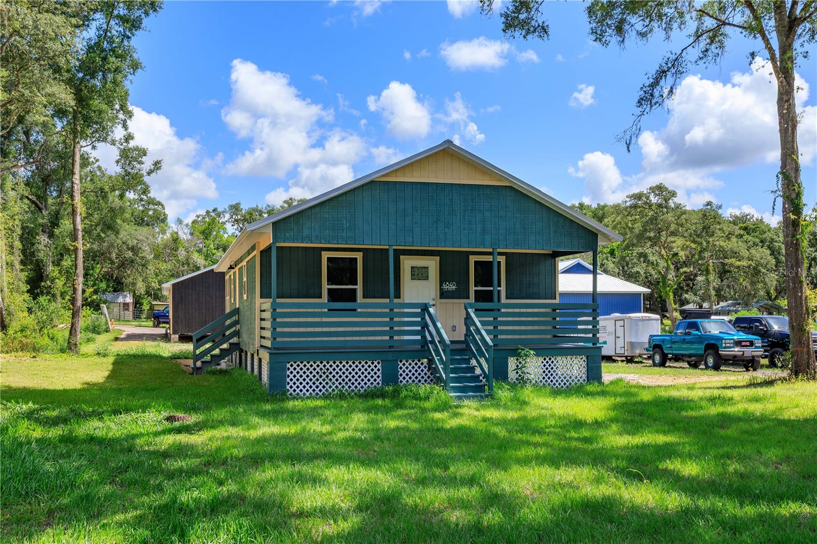 Single Family Residence in WEBSTER, FL - Daniel Dourado