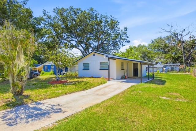 Single Family Residence in WINTER GARDEN, FL - Daniel Dourado