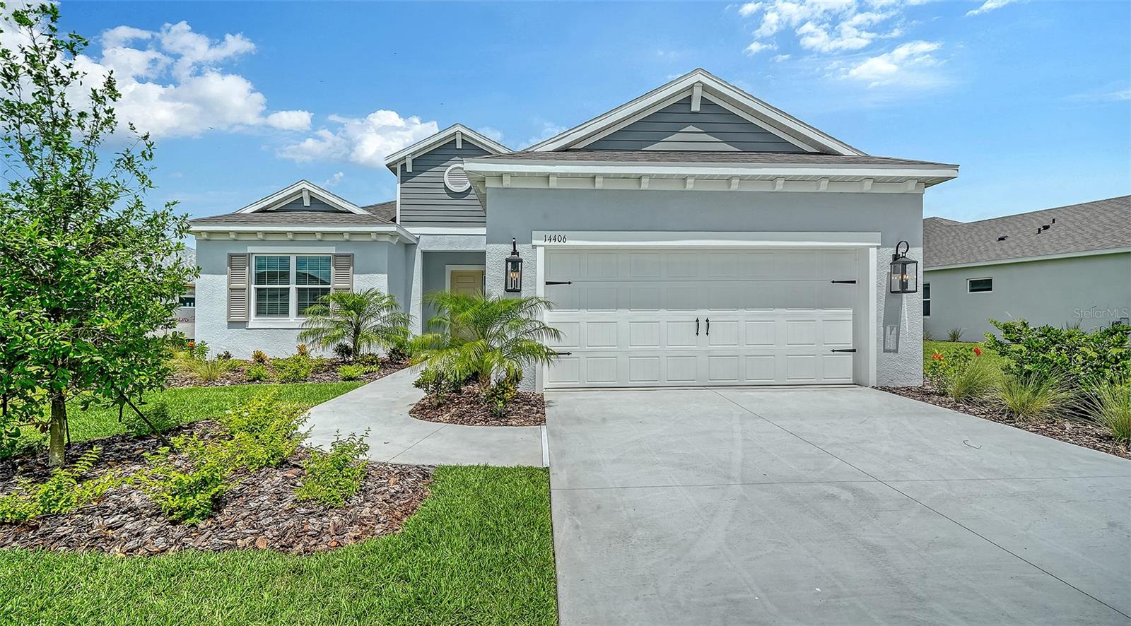 Single Family Residence in PARRISH, FL - Daniel Dourado