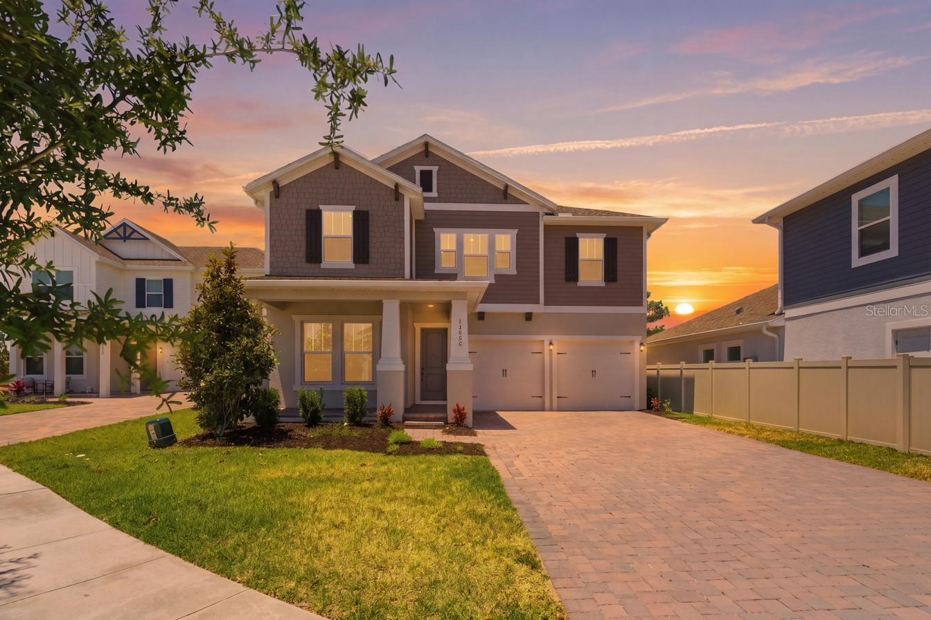 Single Family Residence in WINTER GARDEN, FL - Daniel Dourado