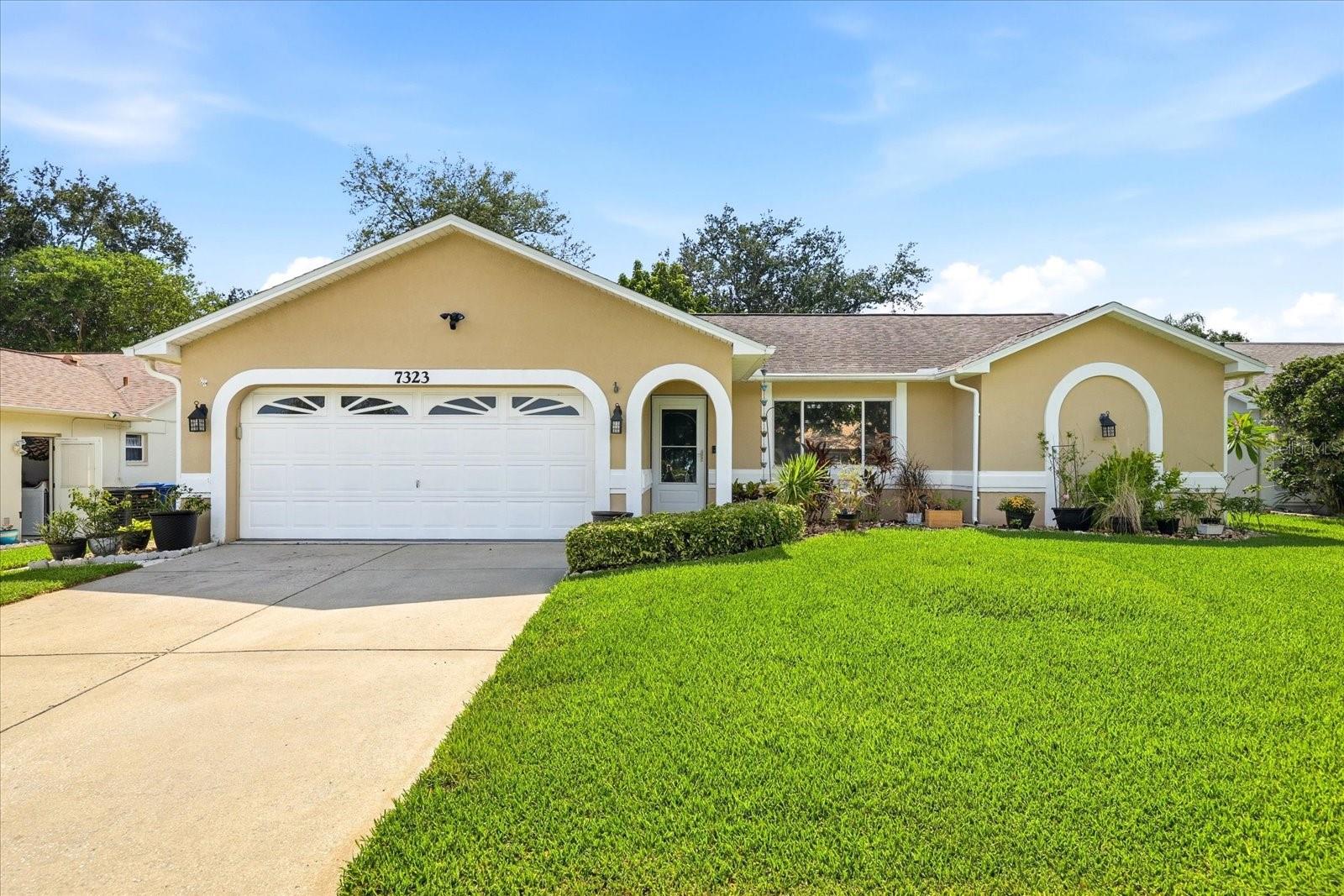 Single Family Residence in NEW PORT RICHEY, FL - Daniel Dourado